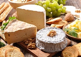 Retiran un queso del mercado en España por posible contaminación.