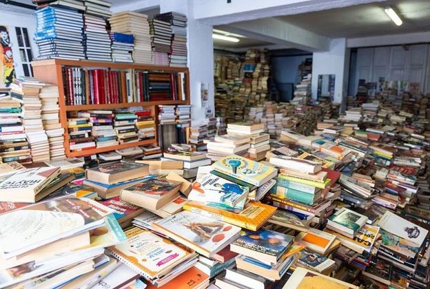 Lugares de Valencia que suman: «Frente a Airbnb, soberanía vecinal»