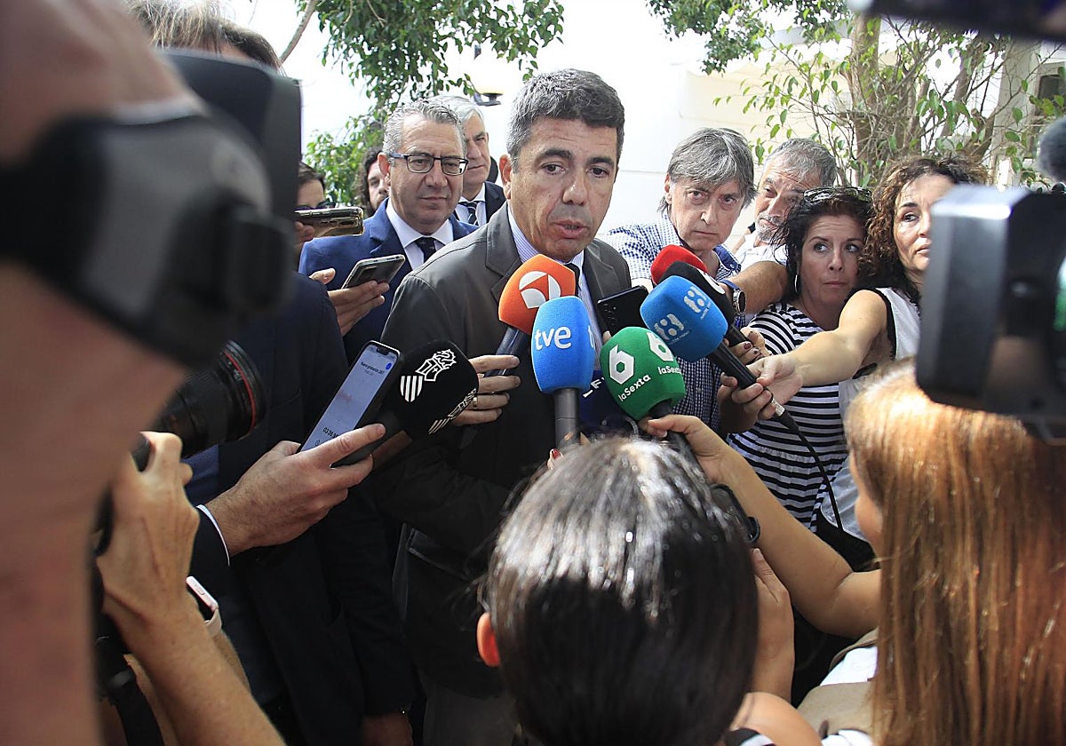 Mazón hace declaraciones este viernes en Alicante.