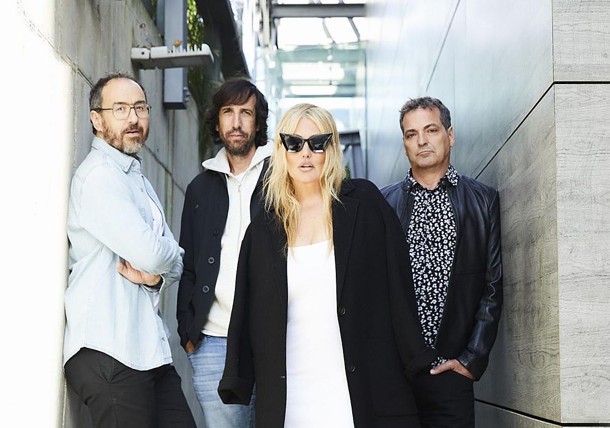 La Oreja de Van Gogh en la imagen promocional de su regreso a los escenarios.