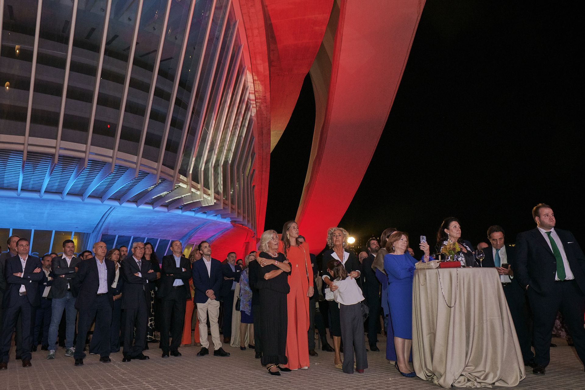 Imagen principal - Transportes Martín celebra su centenario en la Ciudad de las Artes y las Ciencias de Valencia