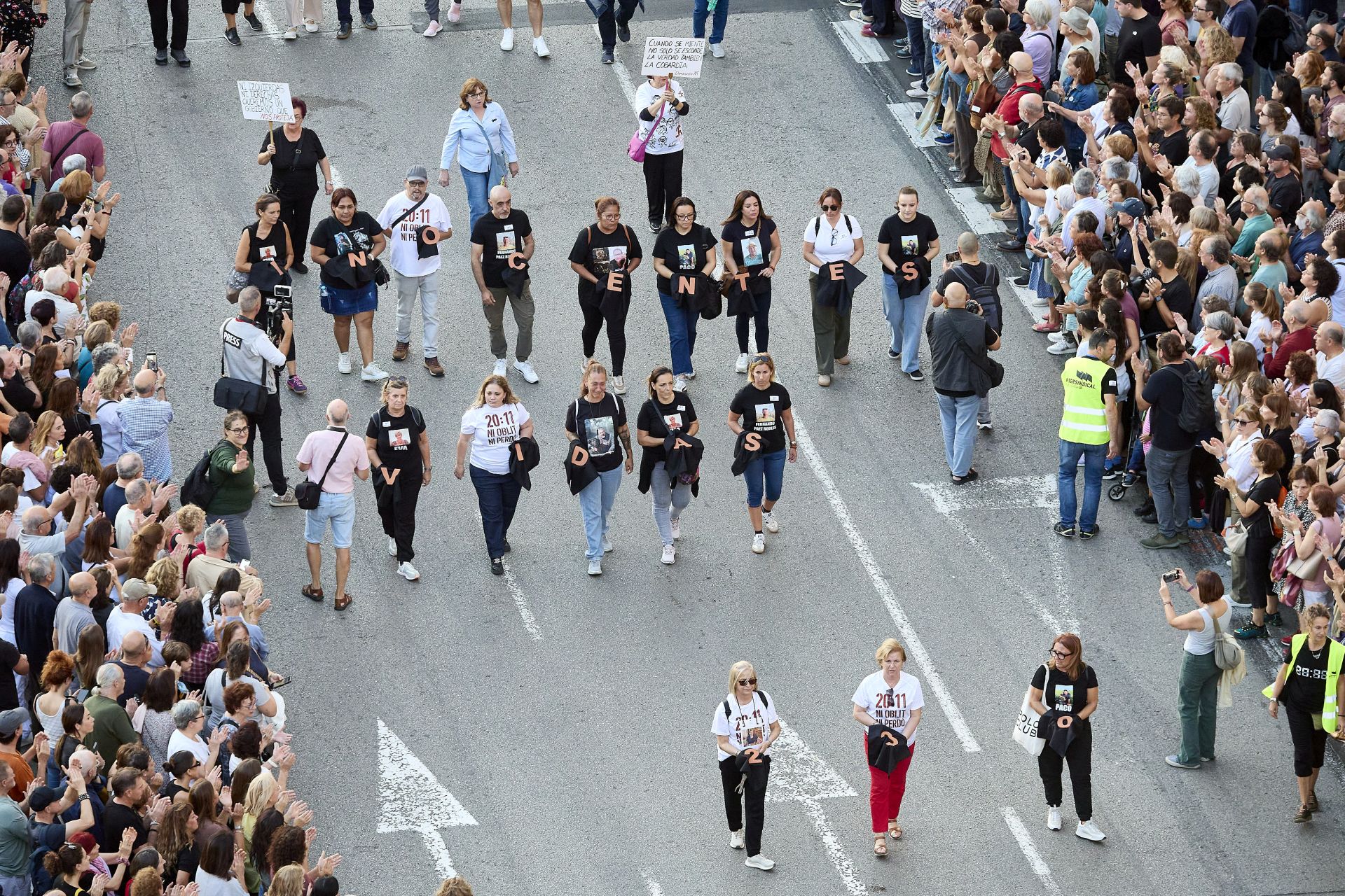 Fotos de la manifestación en recuerdo de las víctimas de la dana en el primer aniversario