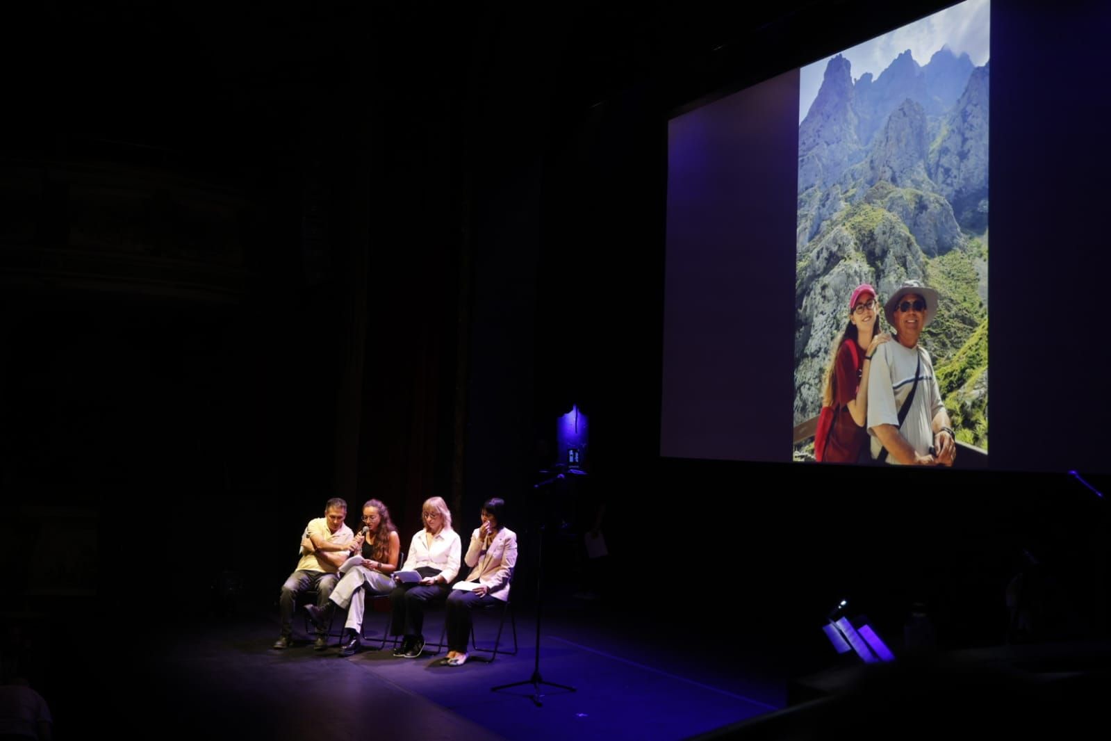 Fotos del homenaje a las víctimas de la dana tras casi un año desde la tragedia