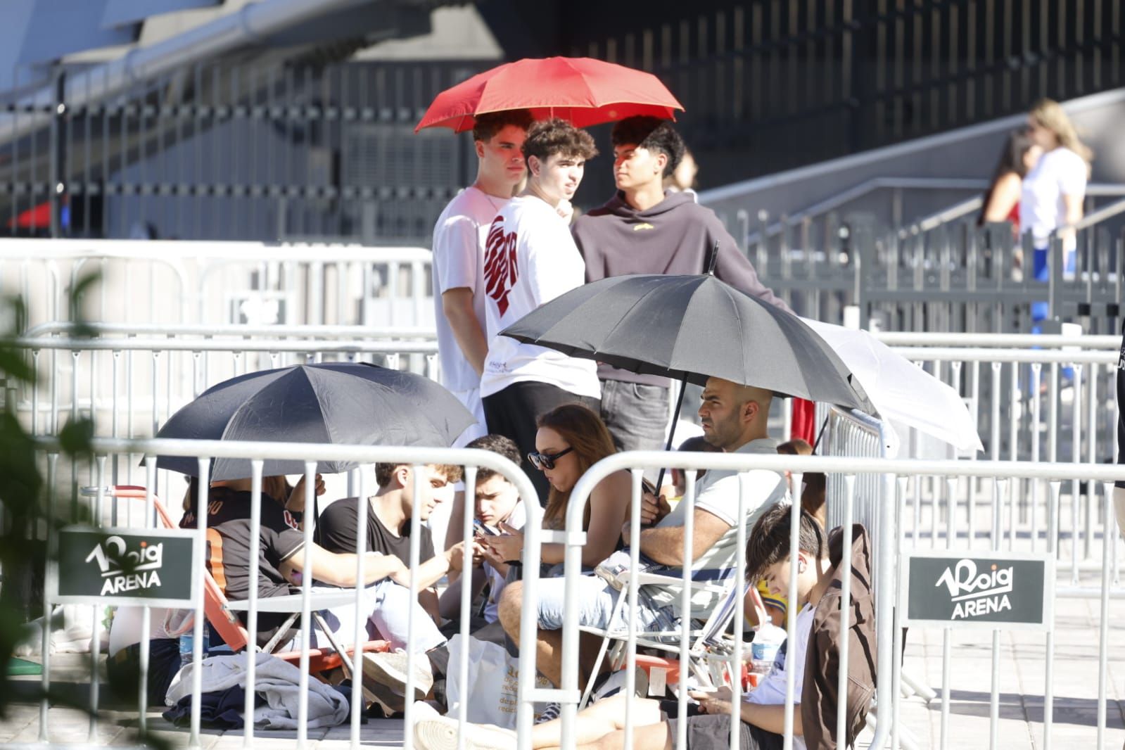 FOTOS | Quevedo pone a bailar al Roig Arena