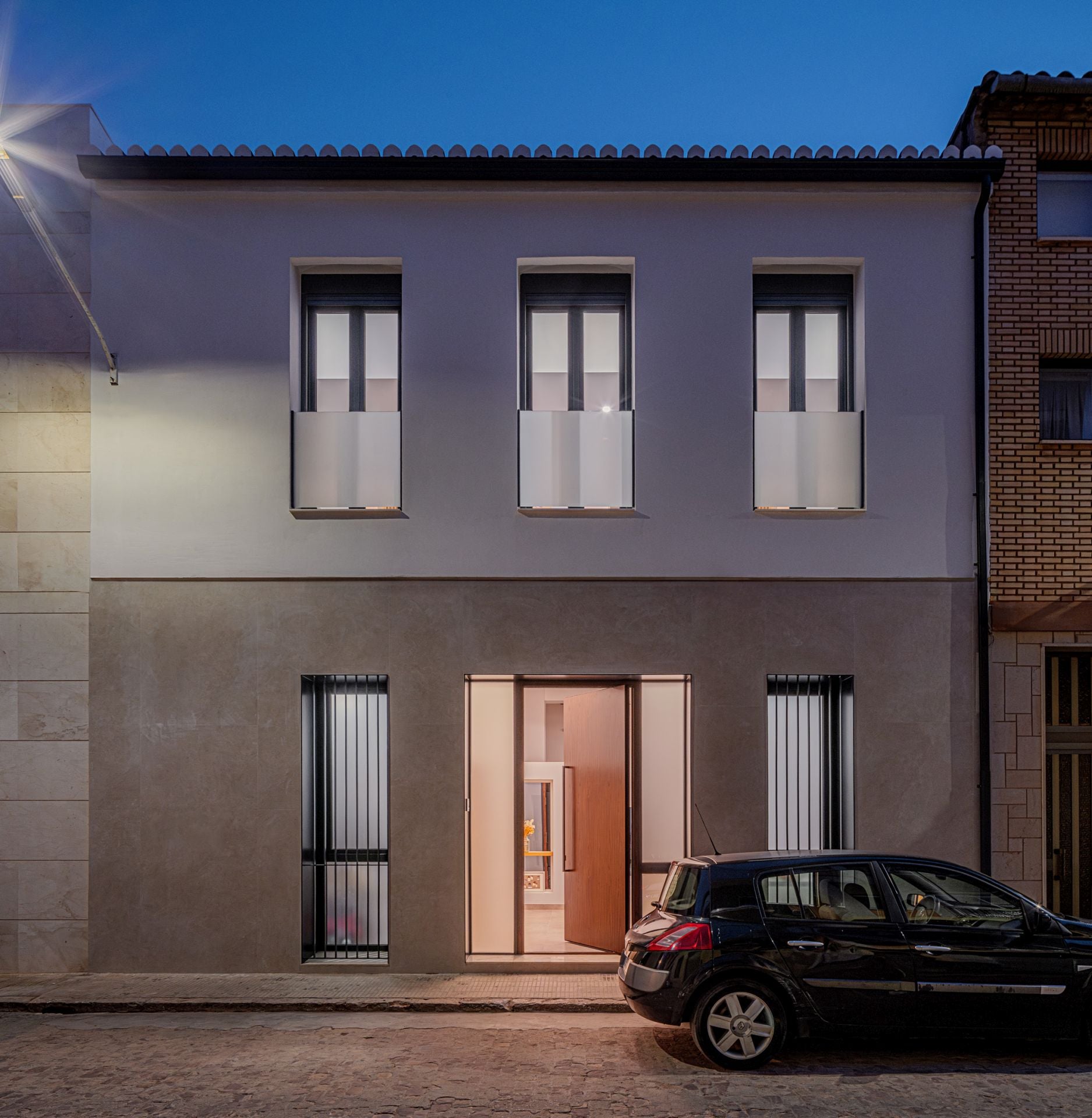 De casa de pueblo centenaria a hogar familiar