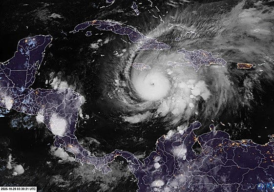 Formación y desplazamiento del huracán Melissa en el Caribe.