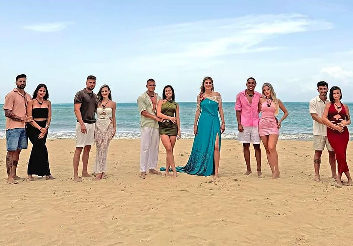 Las cinco parejas de 'La Isla de las Tentaciones 9', con Sandra Barneda.