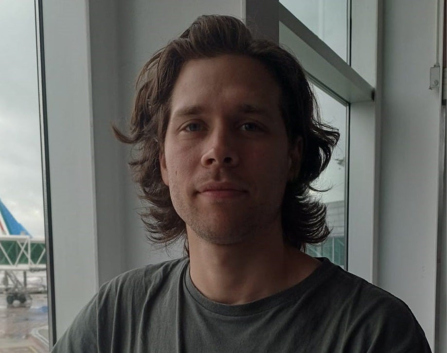 El artista Ivo Jurozdicki, ganador de la Bienal de Grabajo de Xàtiva.