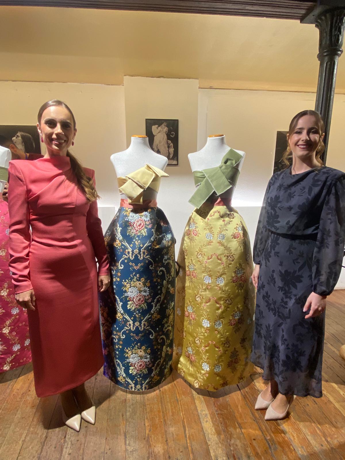 FOTOS | Así son las telas de los trajes de la corte de honor de Carmen Prades, fallera mayor de Valencia 2026