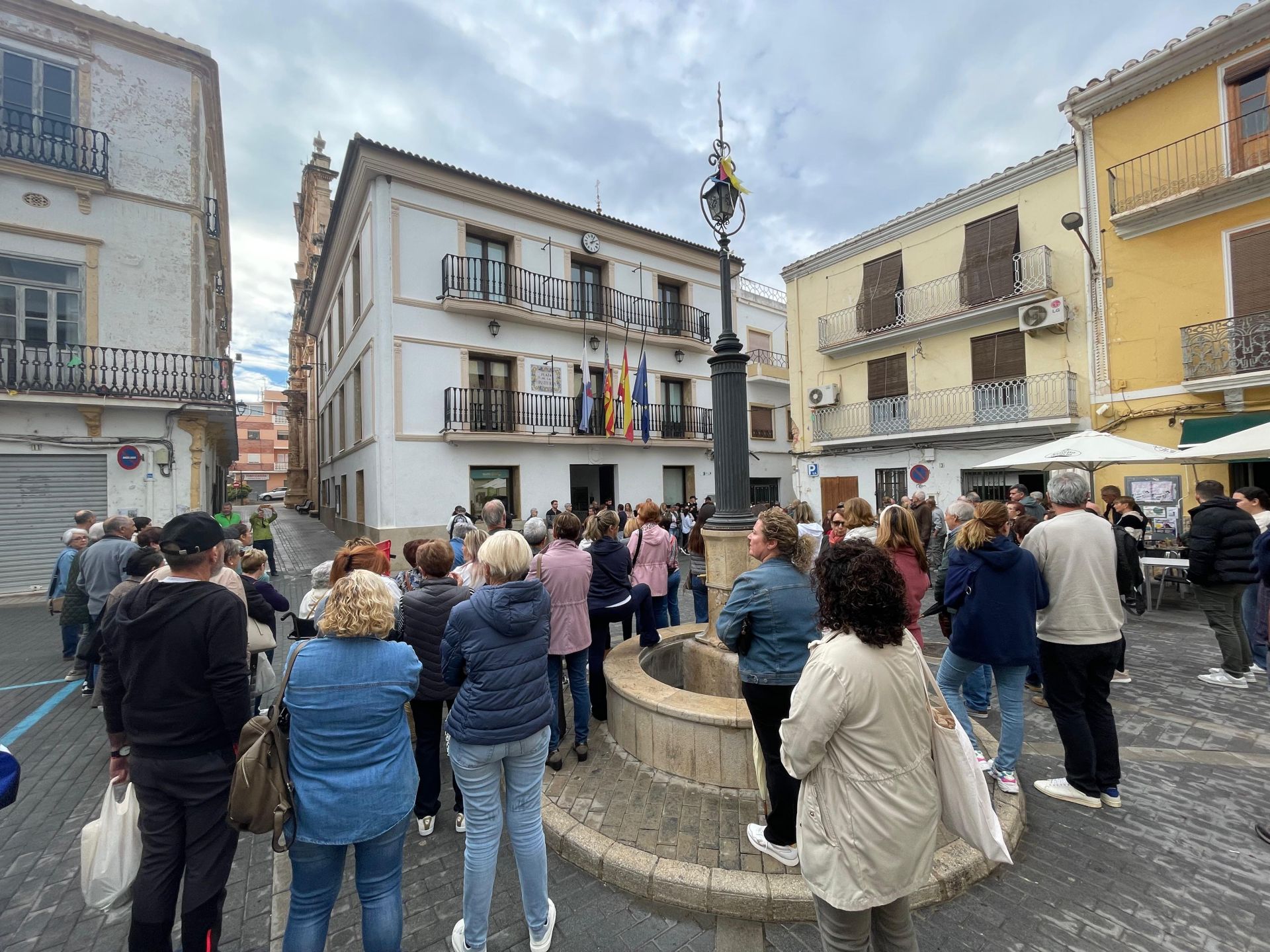 Minuto de silencio en Pedralba.