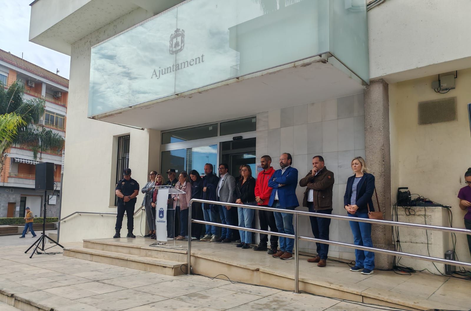 Minuto de silencio en Vilamarxant.