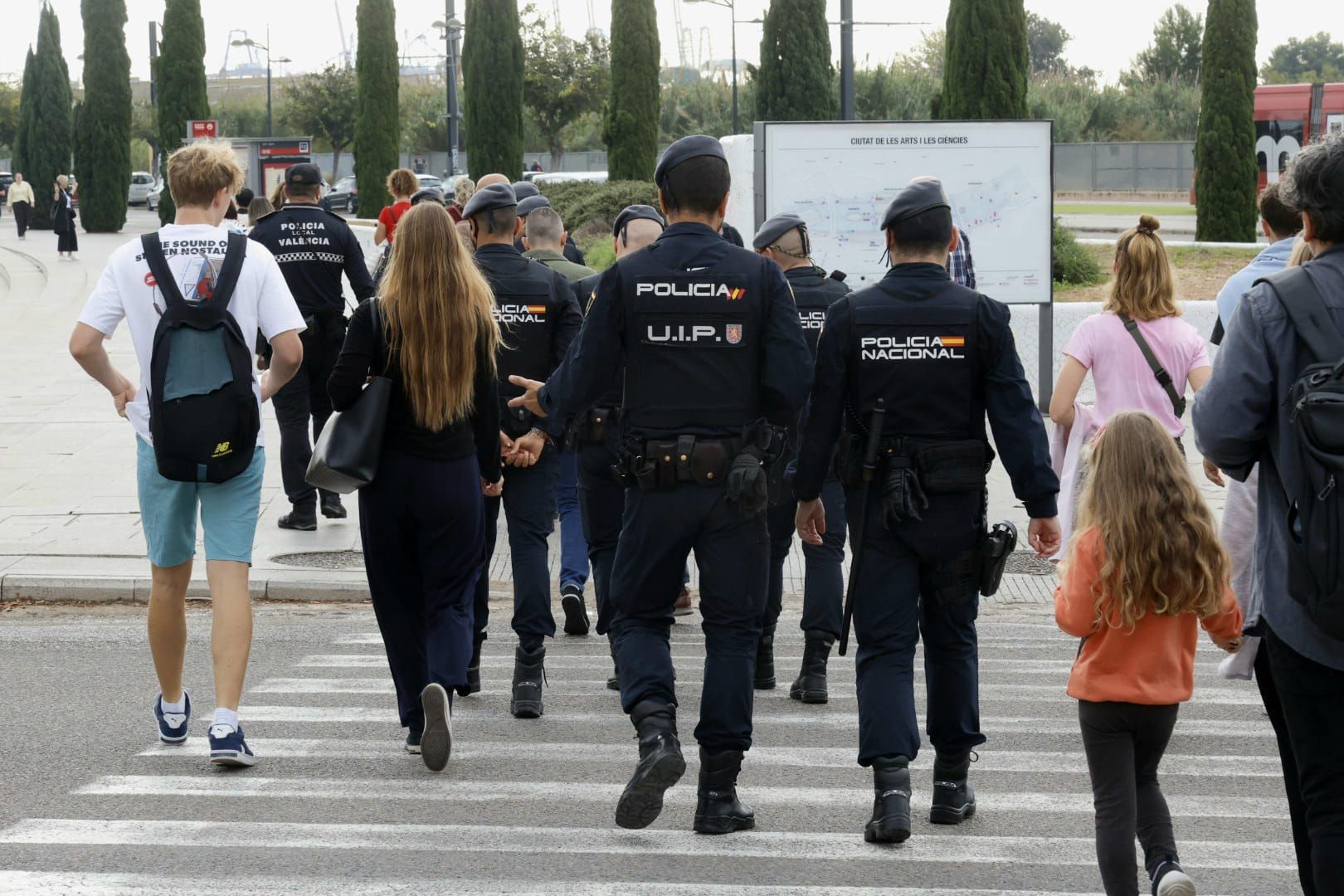 FOTOS | La Policía blinda la Ciudad de las Artes y las Ciencias
