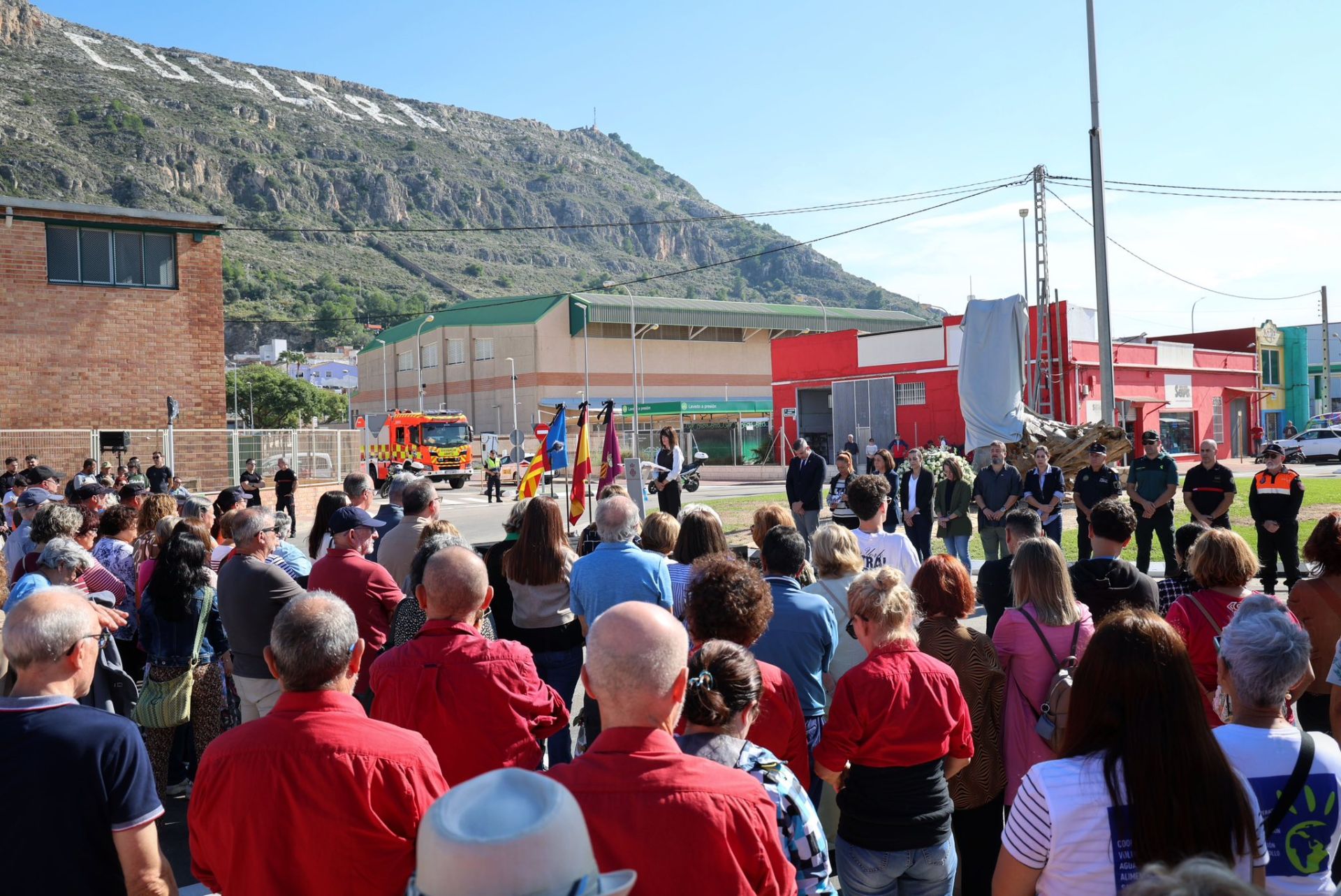 Minuto de silencio en Cullera.