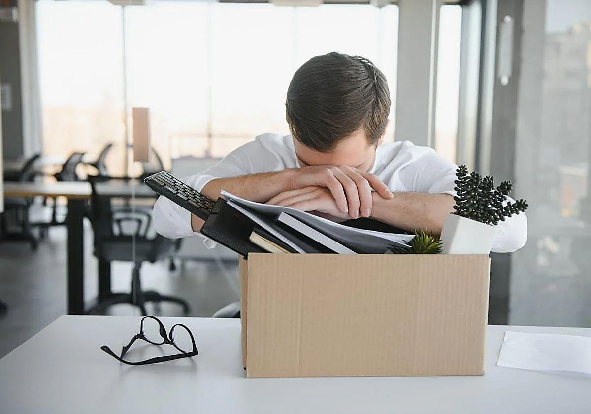 Un trabajador es despedido, imagen de recurso.