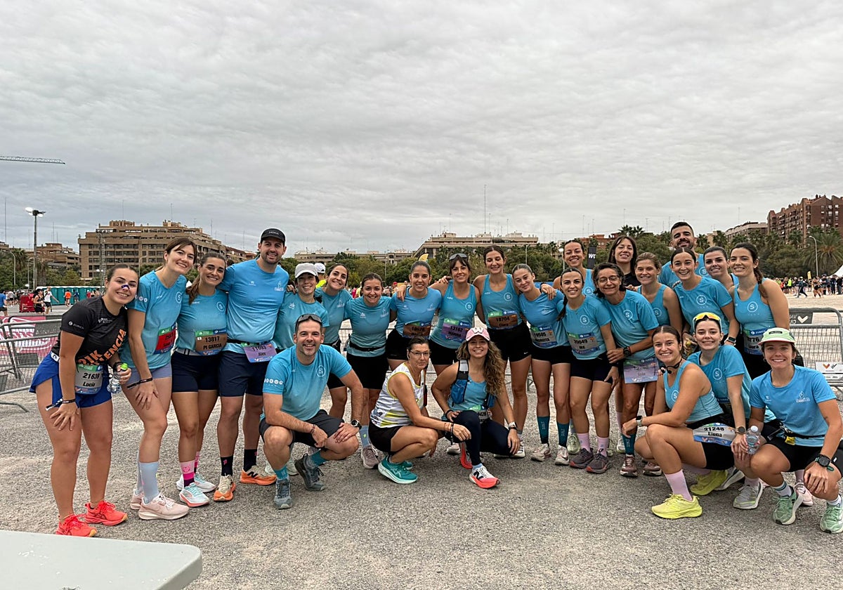 Rubén Gadea y su equipo, presentes en el Medio Maratón de Valencia.