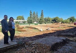 El alcalde Raga, en la visita a la zona de ampliación.