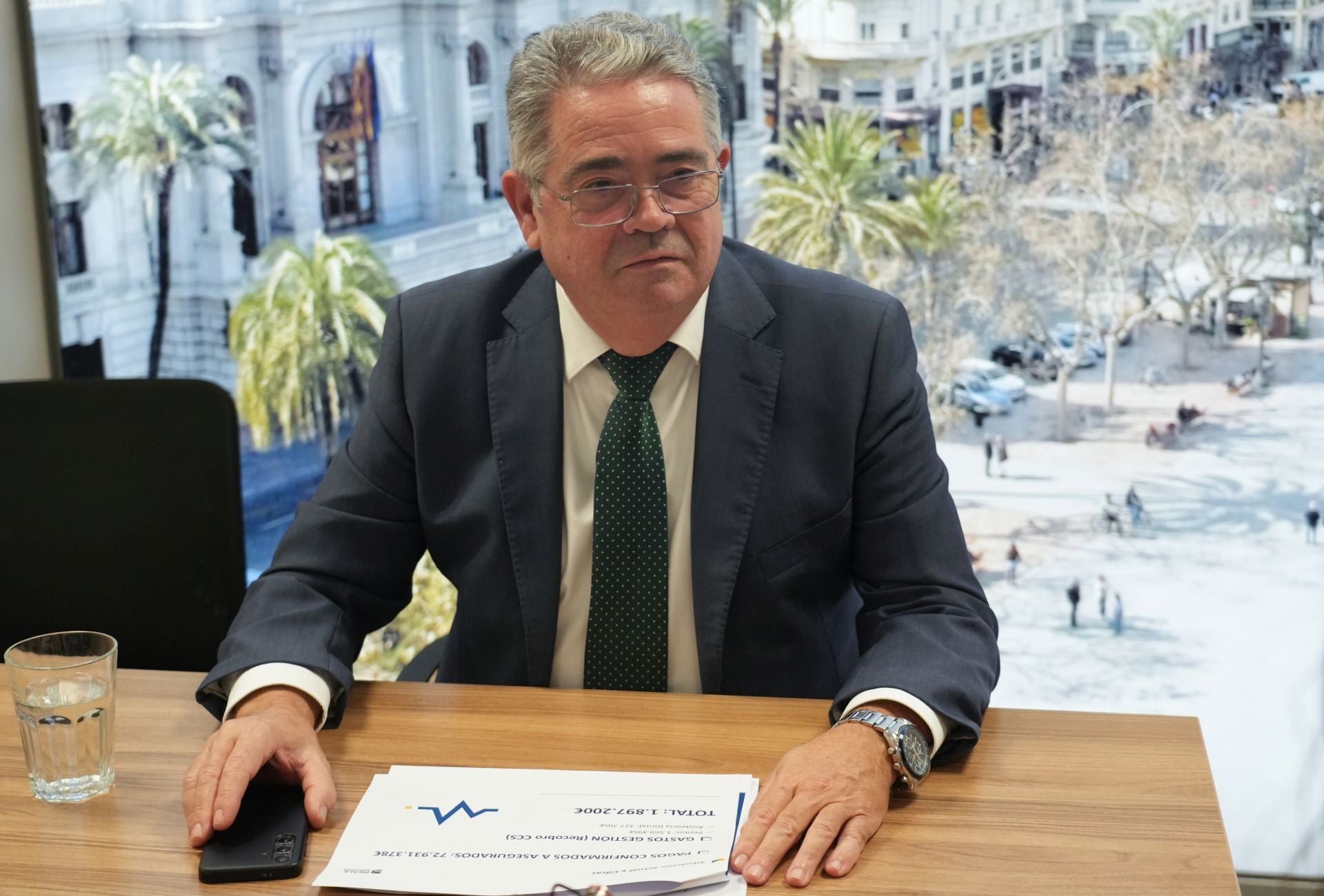 Imagen principal - «El cliente nota cuando detrás hay una persona que le escucha»