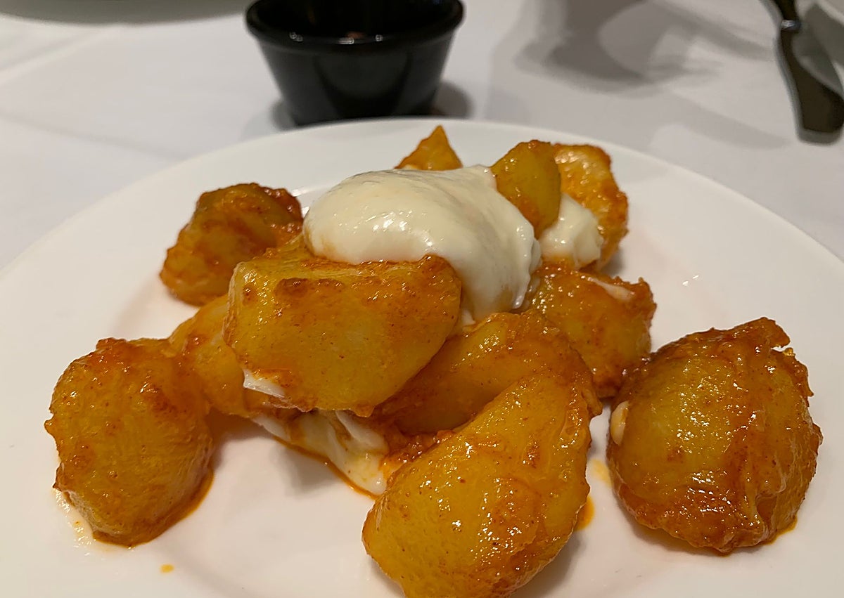 Imagen secundaria 1 - paella, bravas y los pollos del Rausell