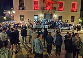 Imagen de la concentración tras la marcha de protesta en Paterna.