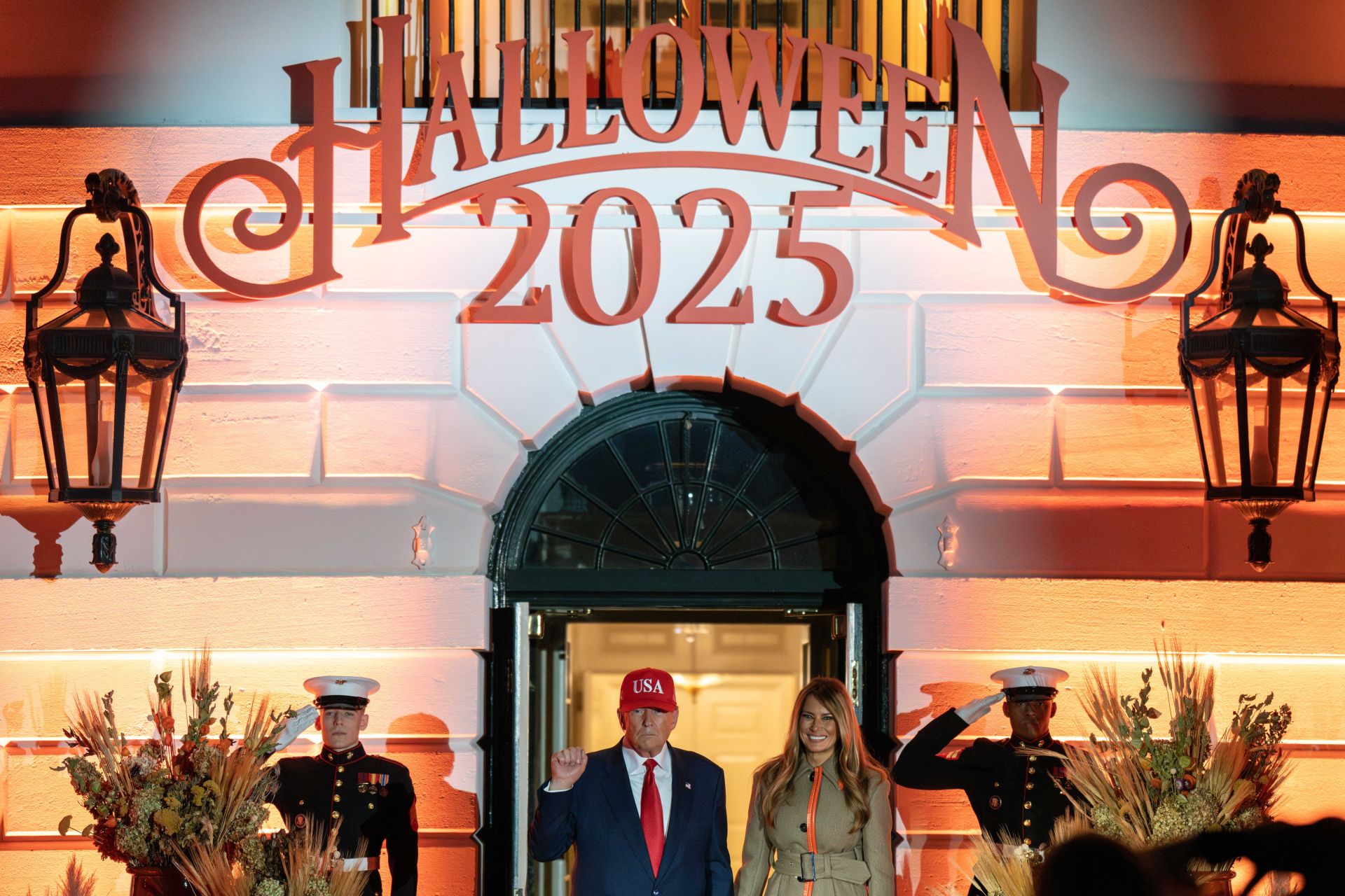 Donald y Melania Trump celebra Halloween por todo lo alto en la Casa Blanca