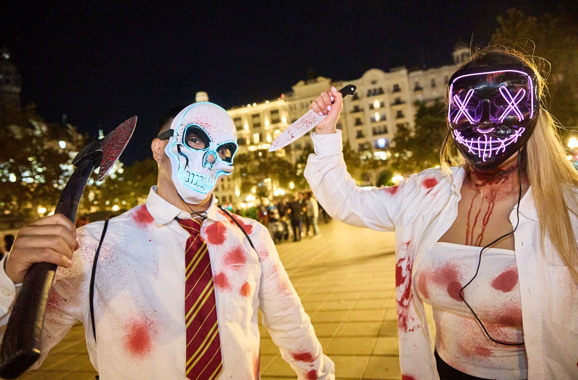 Valencia disfruta de Halloween en la noche más terrorífica del año