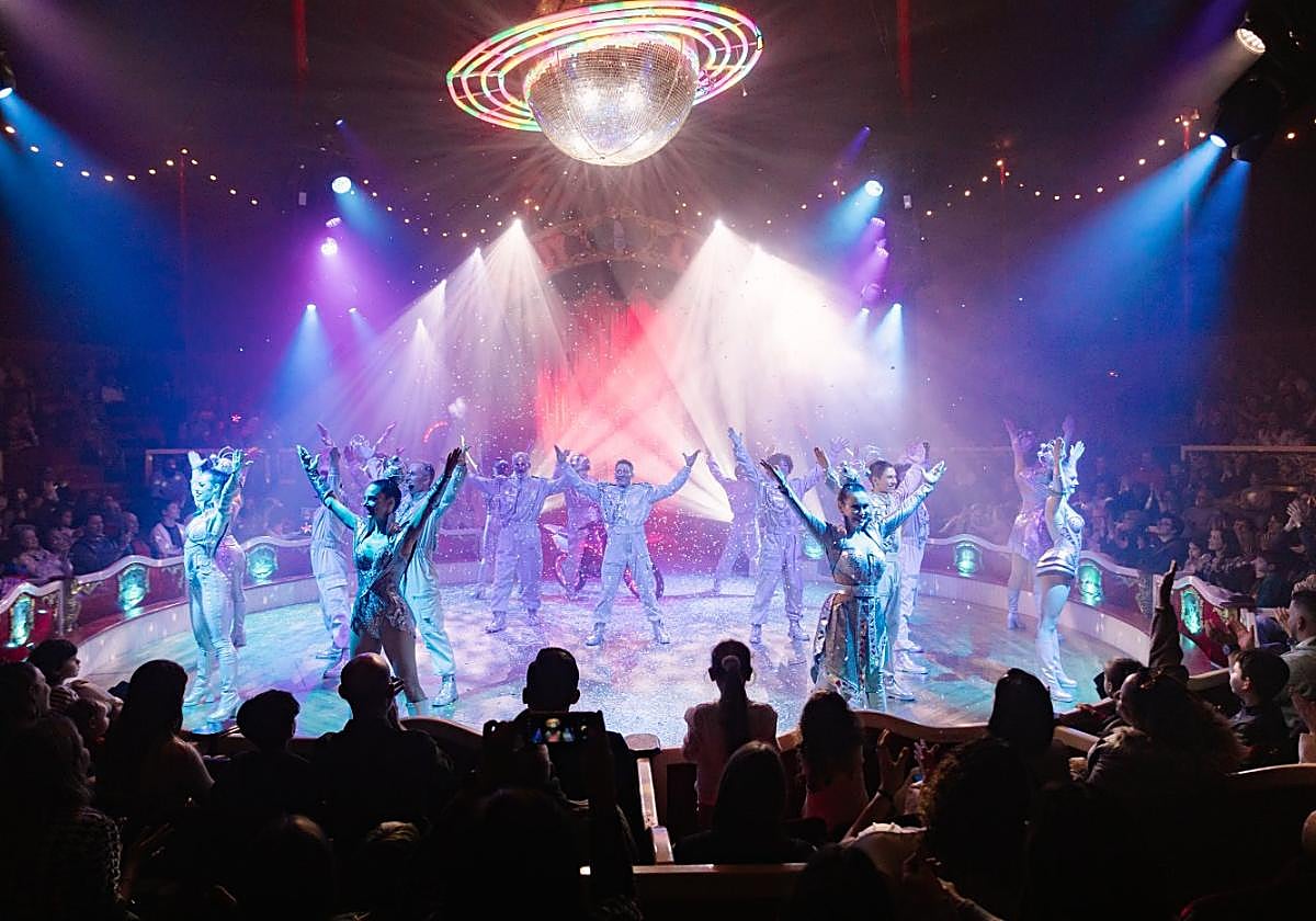 Un espectáculo que te lleva a lugares y emociones nunca antes imaginados.