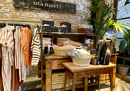 El mayor mercado efímero de marcas de ropa de Valencia. Momento de inicio del curso.