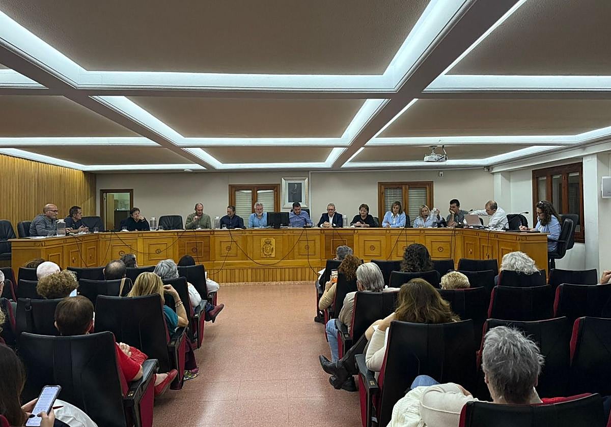 Pleno del Ayuntamiento de Chiva.