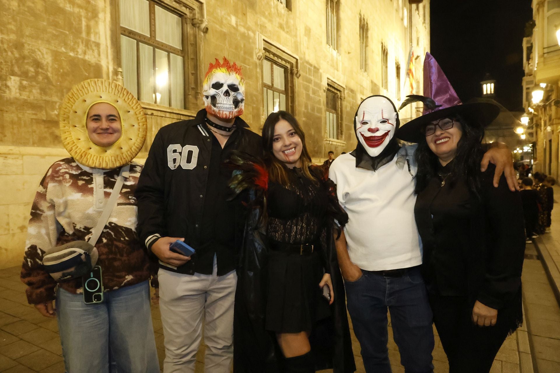 Valencia disfruta de Halloween en la noche más terrorífica del año