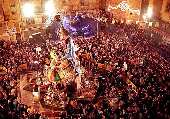 Celebración de una verbena, en iimagen de archivo.
