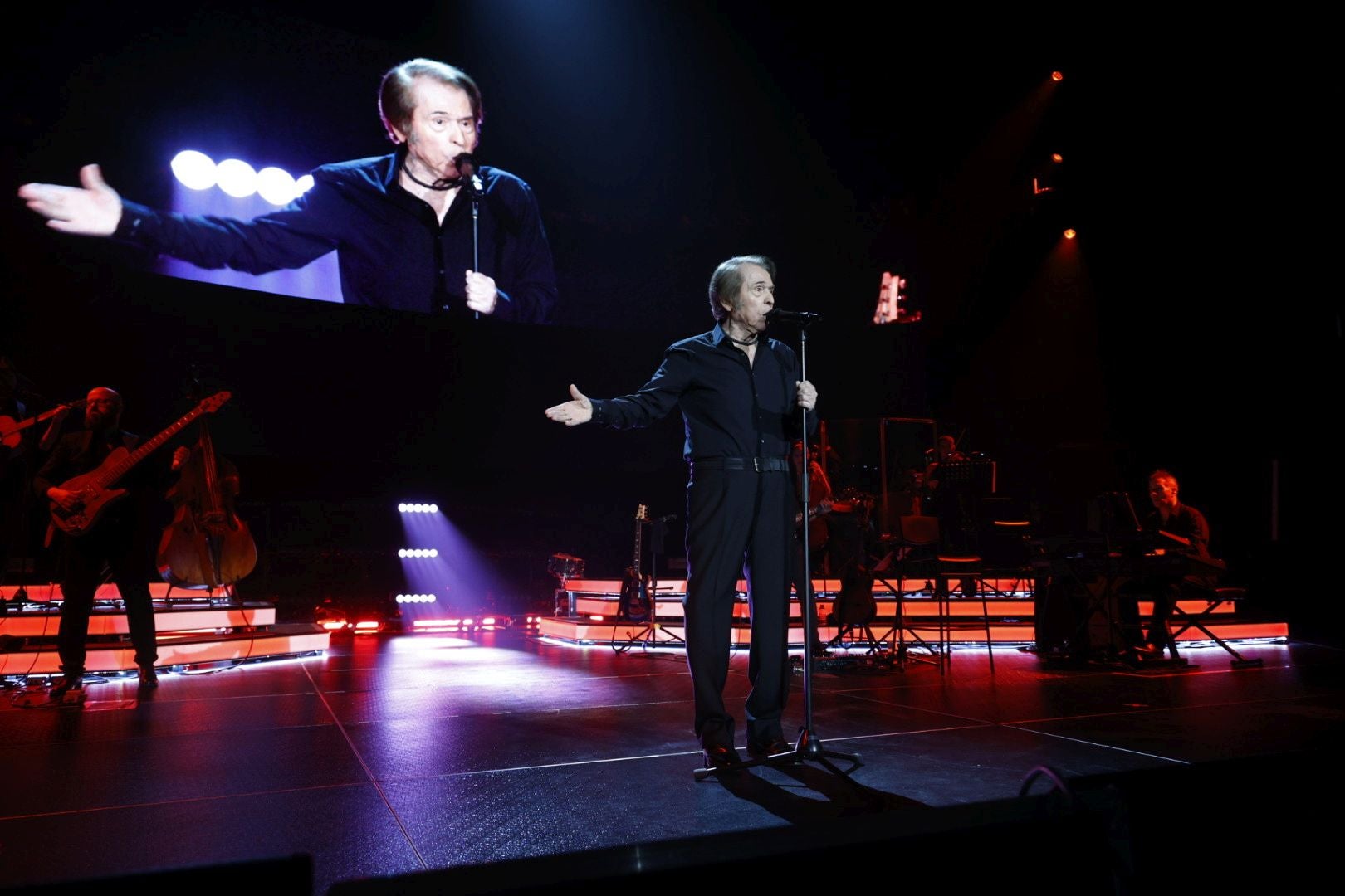 FOTOS | El Roig Arena disfruta con Raphael