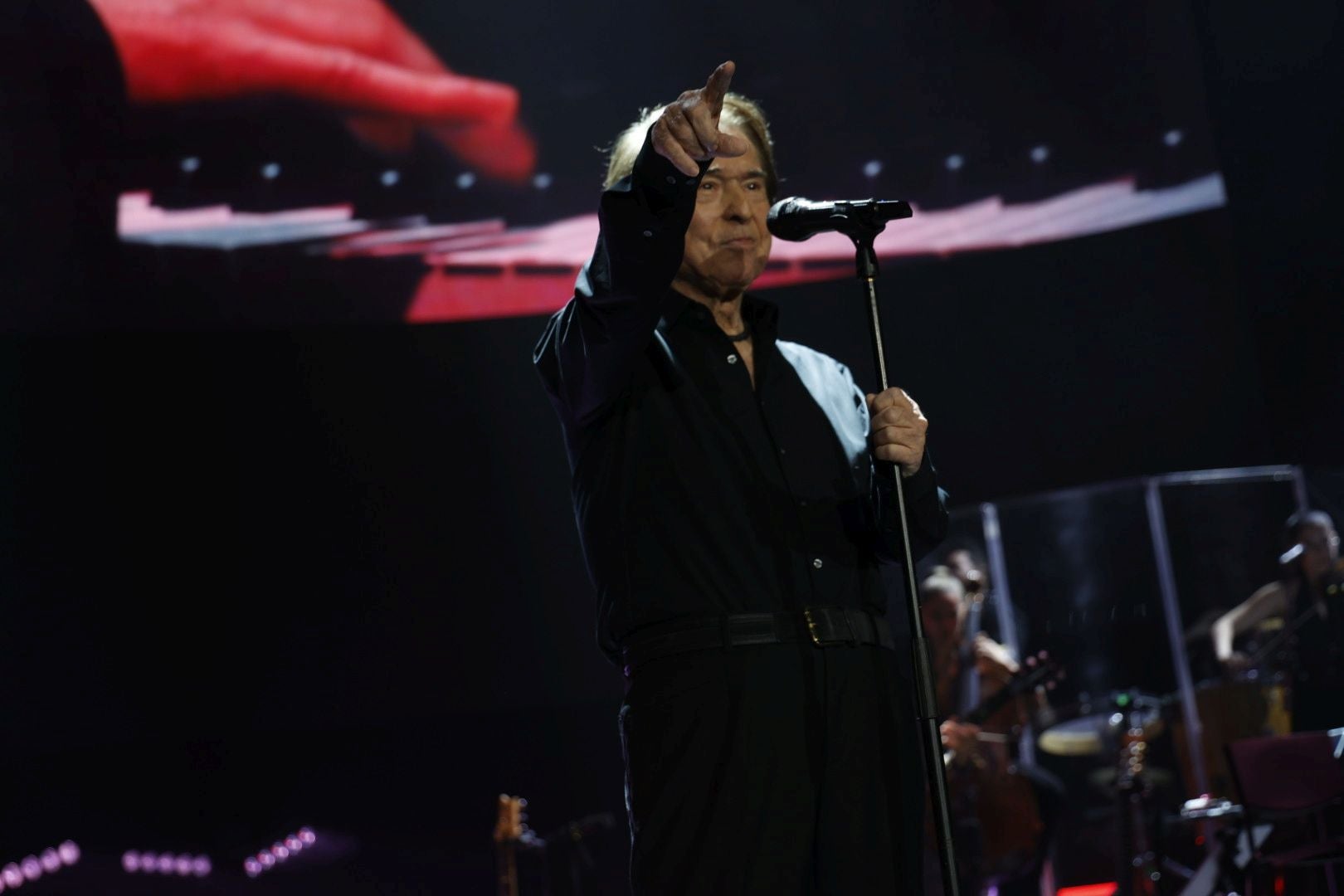 FOTOS | El Roig Arena disfruta con Raphael