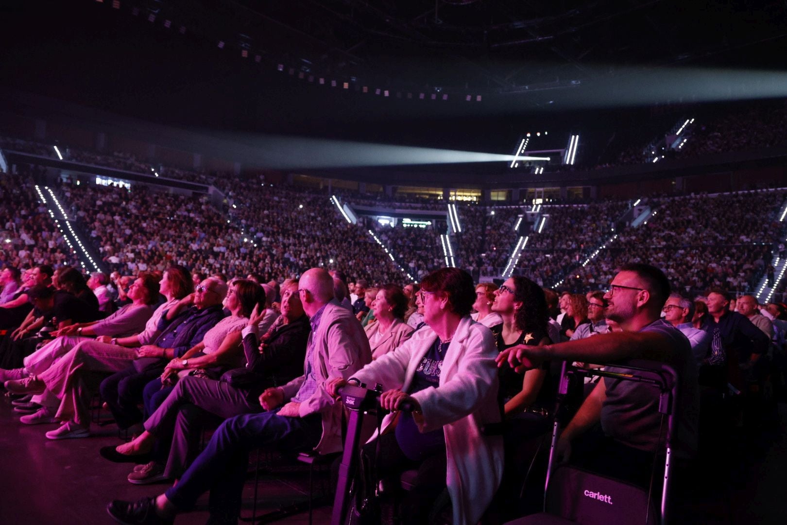 FOTOS | El Roig Arena disfruta con Raphael