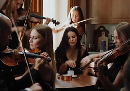 La cantante catalana, en un fotograma del videoclip.