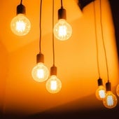 Bombillas en una imagen de archivo.