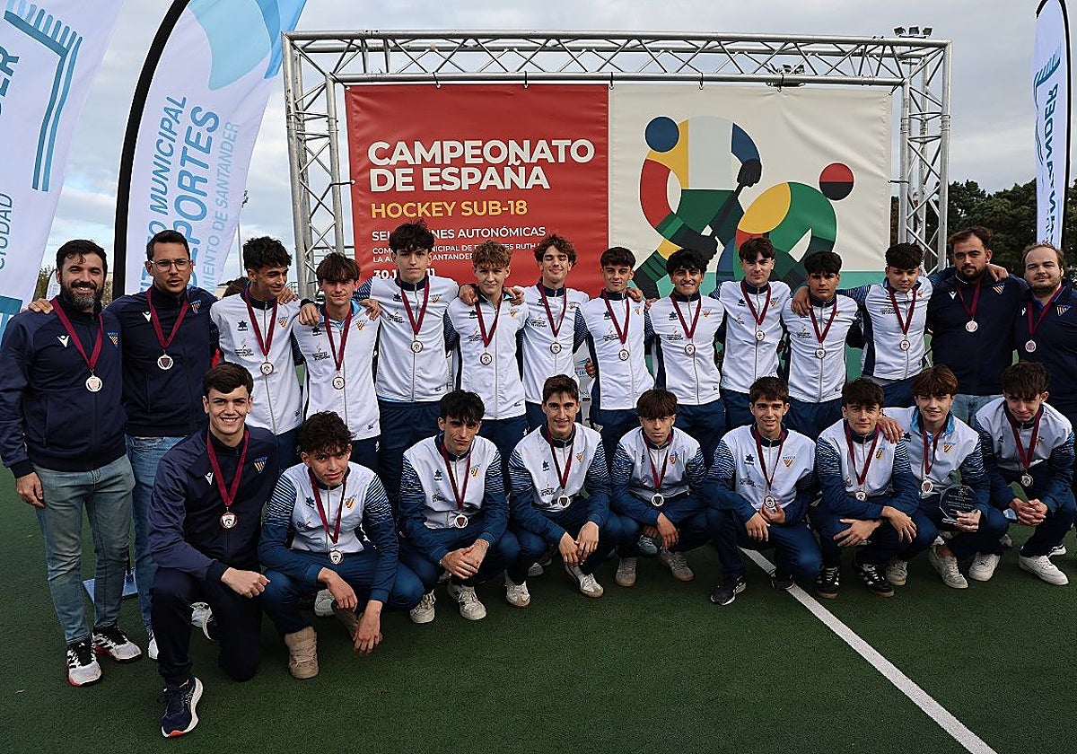 Entrega medalla de bronce a la Federación Valenciana de Hockey