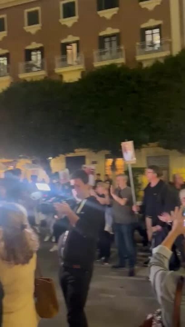 Protestas contra Mazón ante el Palau de la Generalitat