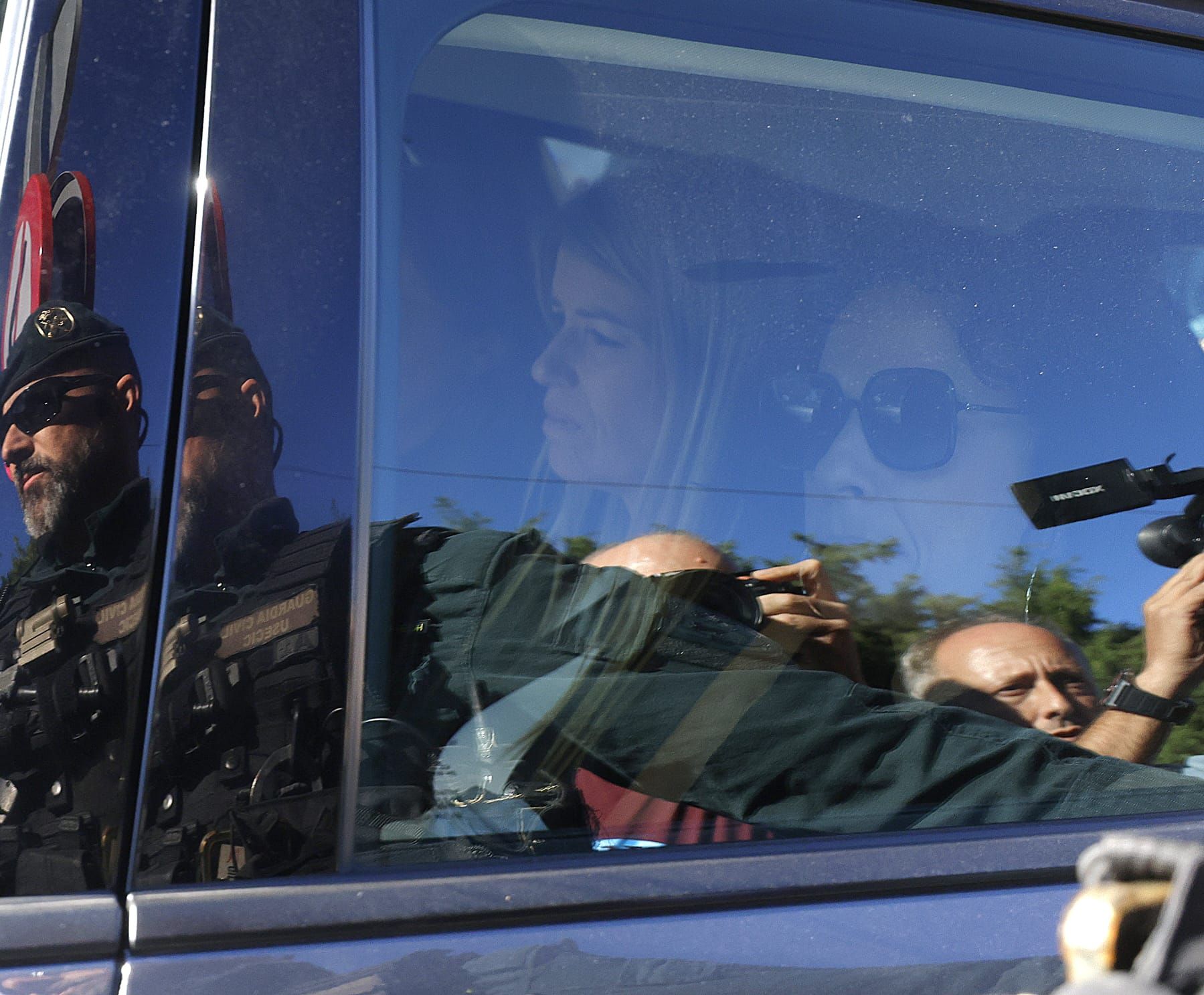 Fotos de Maribel Vilaplana de su llegada y salida de los juzgados