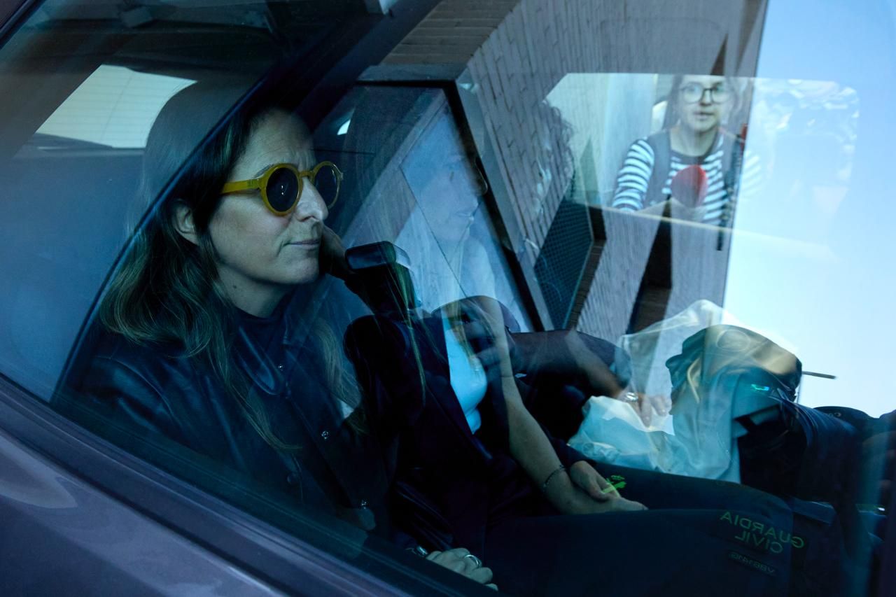 Fotos de Maribel Vilaplana de su llegada y salida de los juzgados