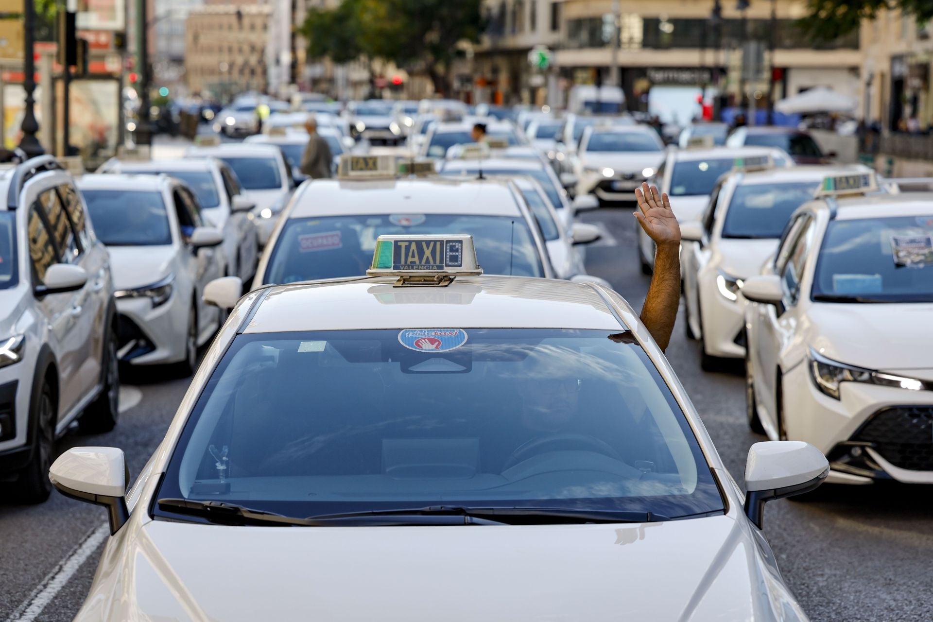 Fotos de la huelga de taxis en Valencia