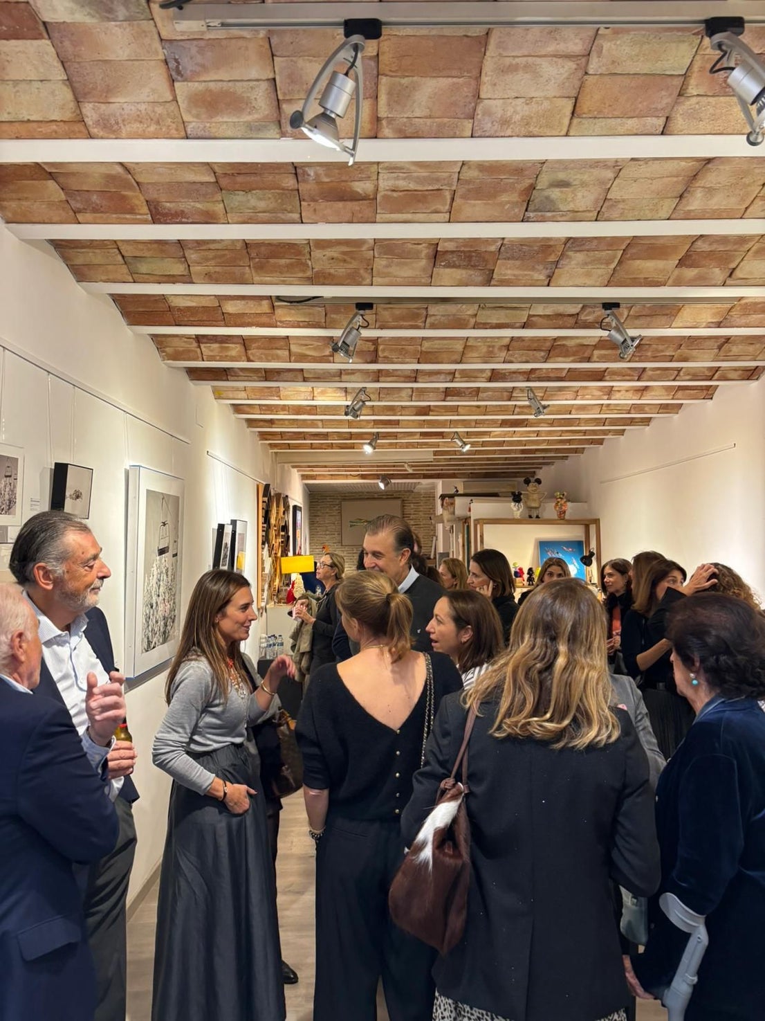 Victoria Aznar inaugura su exposición más personal | Las Provincias