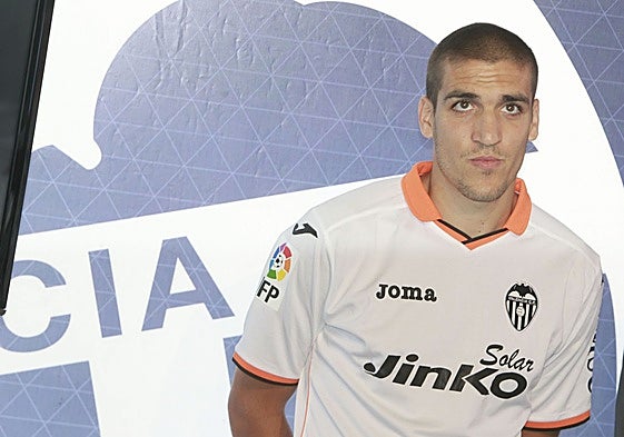 Oriol Romeu, en su etapa con el Valencia.