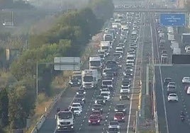 Atascos en la V-31 este miércoles, 5 de noviembre.