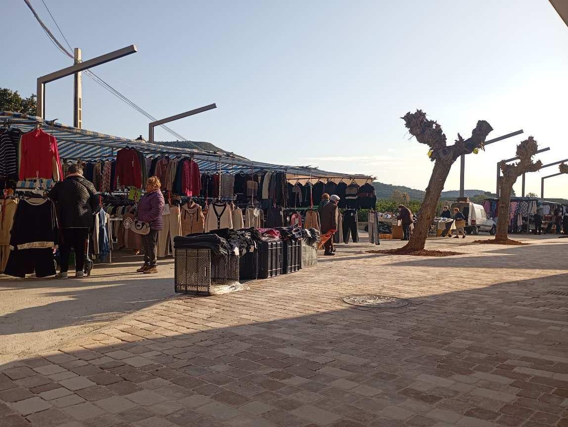 Plaza del Mercado de Sumacàrcer.