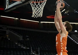 Nate Reuvers, con el Valencia Basket.