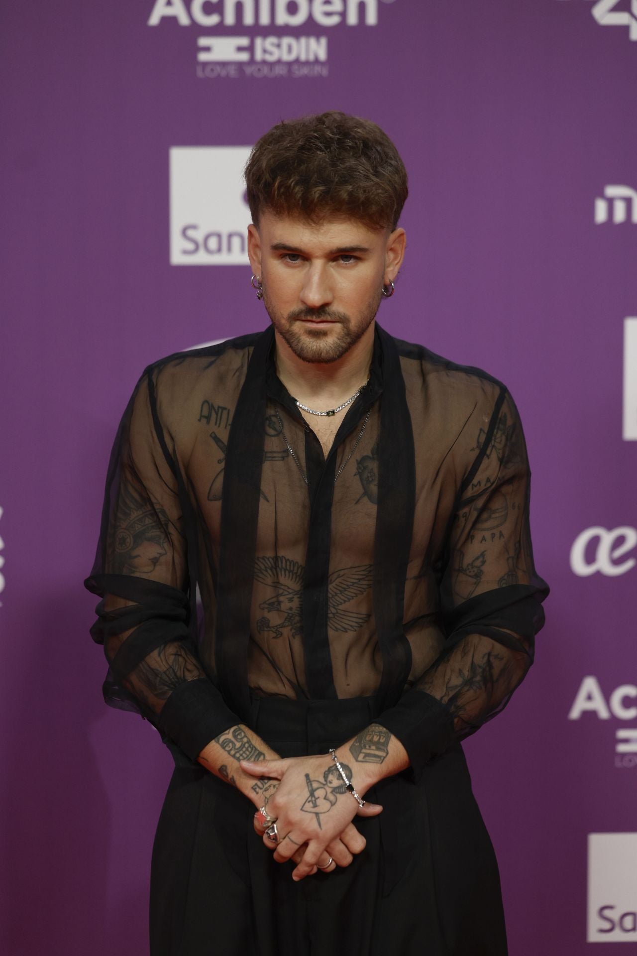 FOTOS | Los famosos deslumbran en la alfombra roja del Roig Arena para LOS40 Music Awards