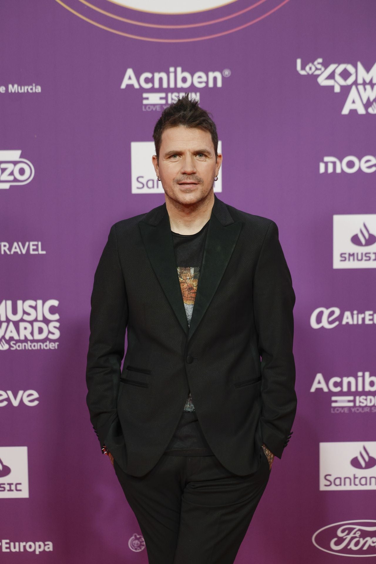 FOTOS | Los famosos deslumbran en la alfombra roja del Roig Arena para LOS40 Music Awards
