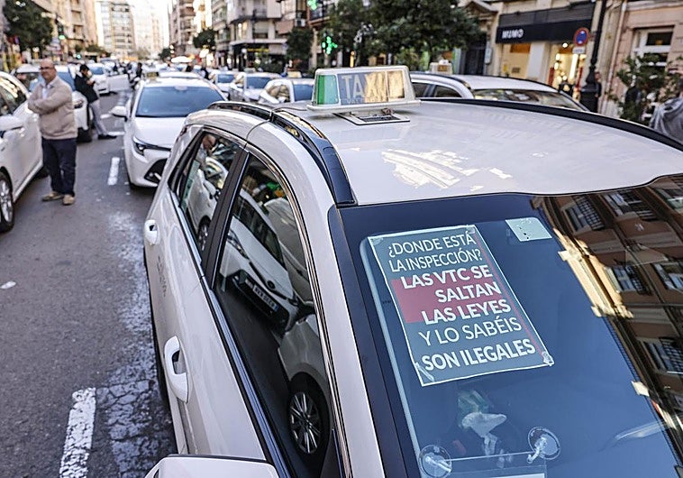 ¿Cuánto cuesta una licencia de taxi y de VTC en Valencia?