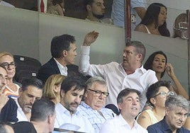 Miguel Ángel Corona, arriba junto a Gourla y, abajo, Javier Solís.