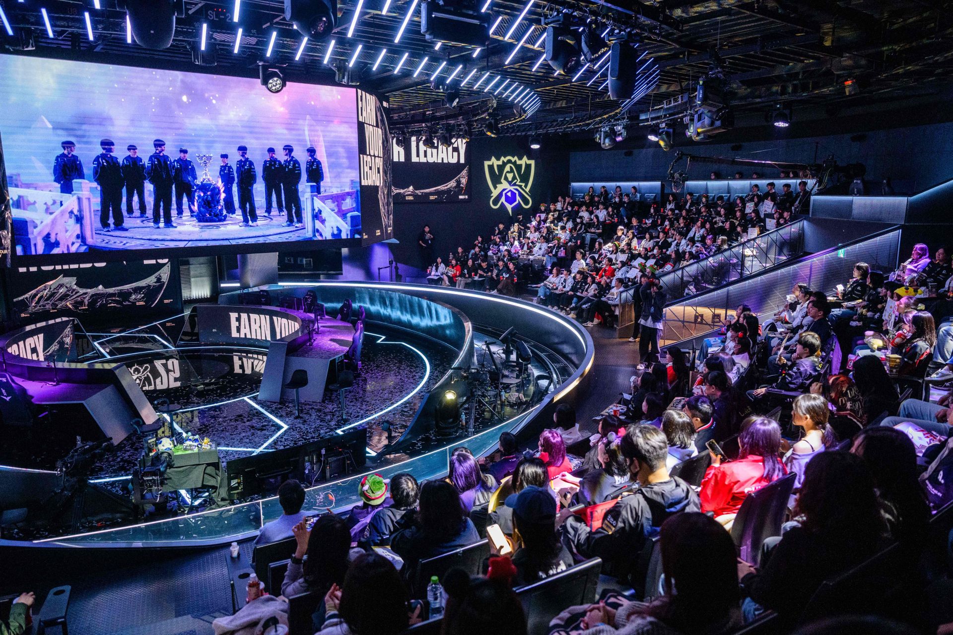 FOTOS | Así es la gran final mundial de LoL 2025